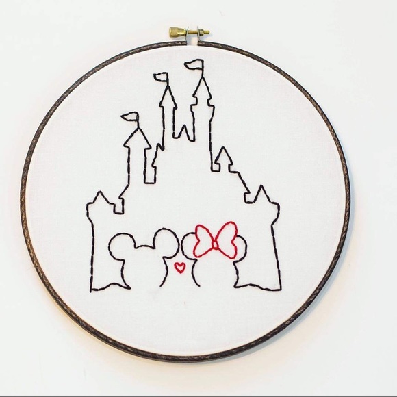 Disney-inspired embroidery art - Picture 1 of 3